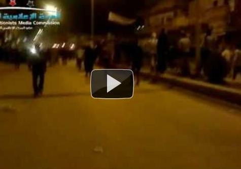 نشطاء يوثقون بـ