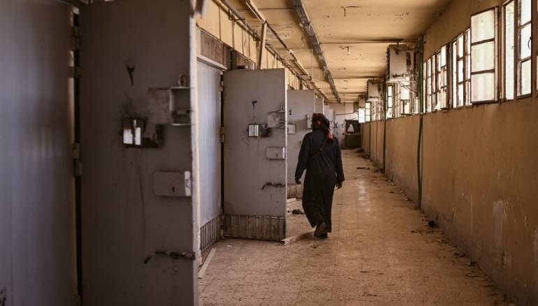 ثلاث عقبات أمام العدالة في صيدنايا: وثائق بلا حماية، وحق شخصي، وشرط إثبات صعب