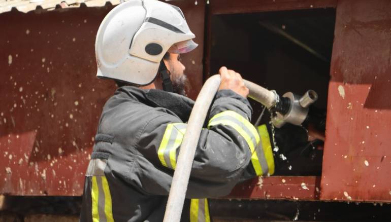 الدفاع المدني: إخماد 18 حريقاً في سوريا دون تسجيل إصابات