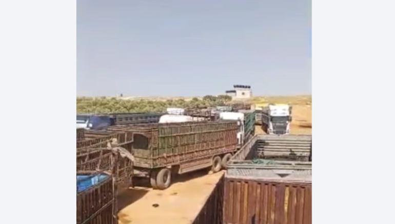 احتجاز أكثر من 30 شاحنة بريف الباب وسط خلافات مادية واتهامات بالخداع المالي