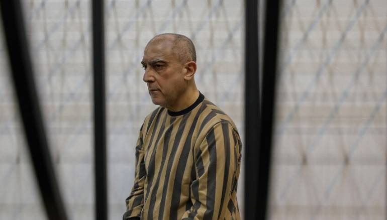 دعوات لضبط التغطيات العشوائية في محاكمات الرأي العام: تيك توك يربك هيبة القضاء