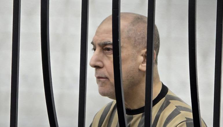 دمشق: عاطف نجيب في قفص الاتهام ببدء محاكمات رموز النظام البائد