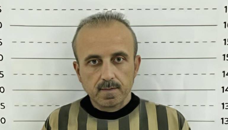 20 ألف دولار ووشاية مخبرين .. ناجٍ من مخيم اليرموك يروي فصول الجحيم