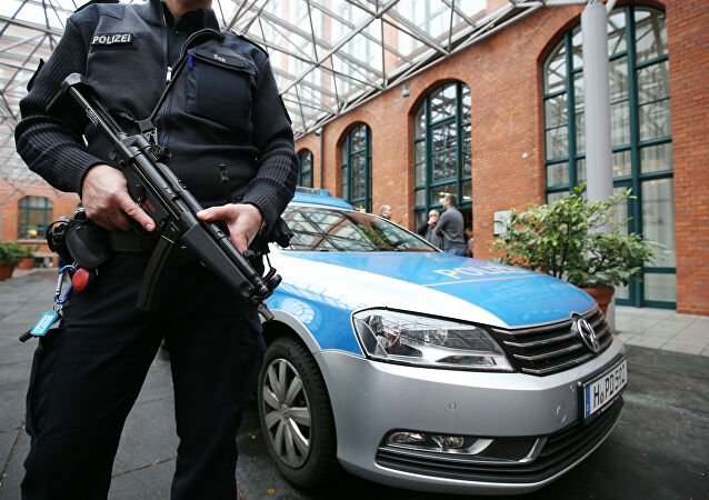 سوريا – هولندا تُسلّم سورياً متهماً بالاغتصاب إلى الولايات المتحدة