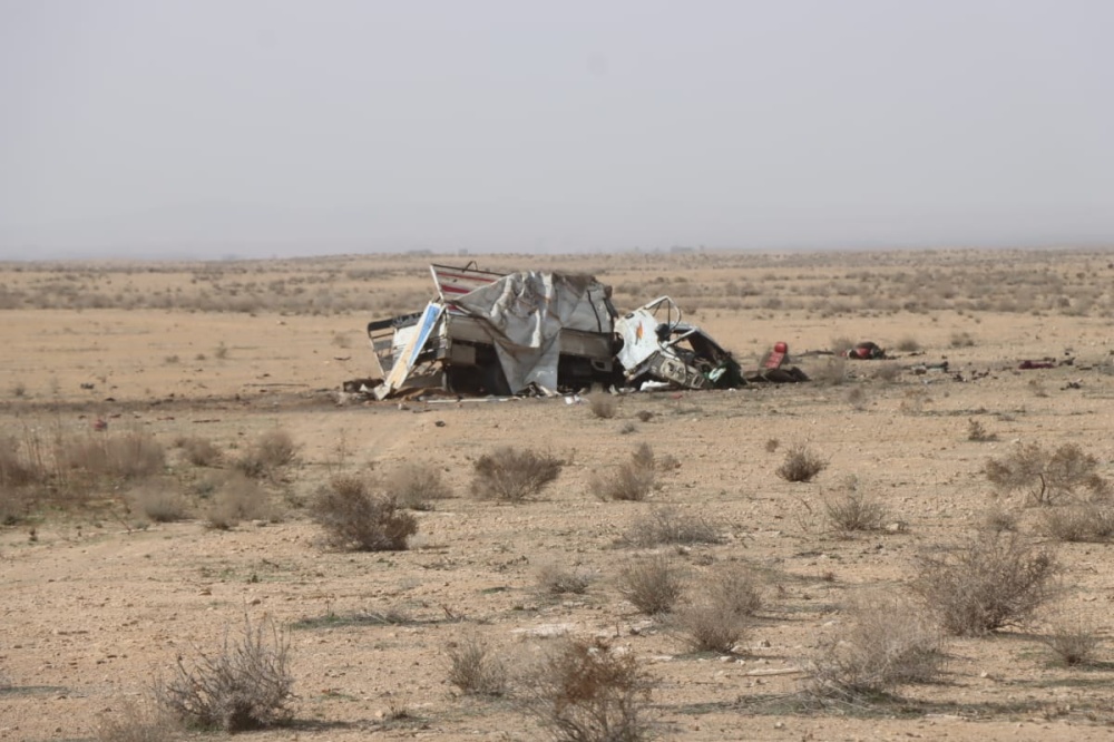 سوريا – انفجار لغم يقتل 3 مدنيين ويصيب 8 آخرين في صحراء دير الزور