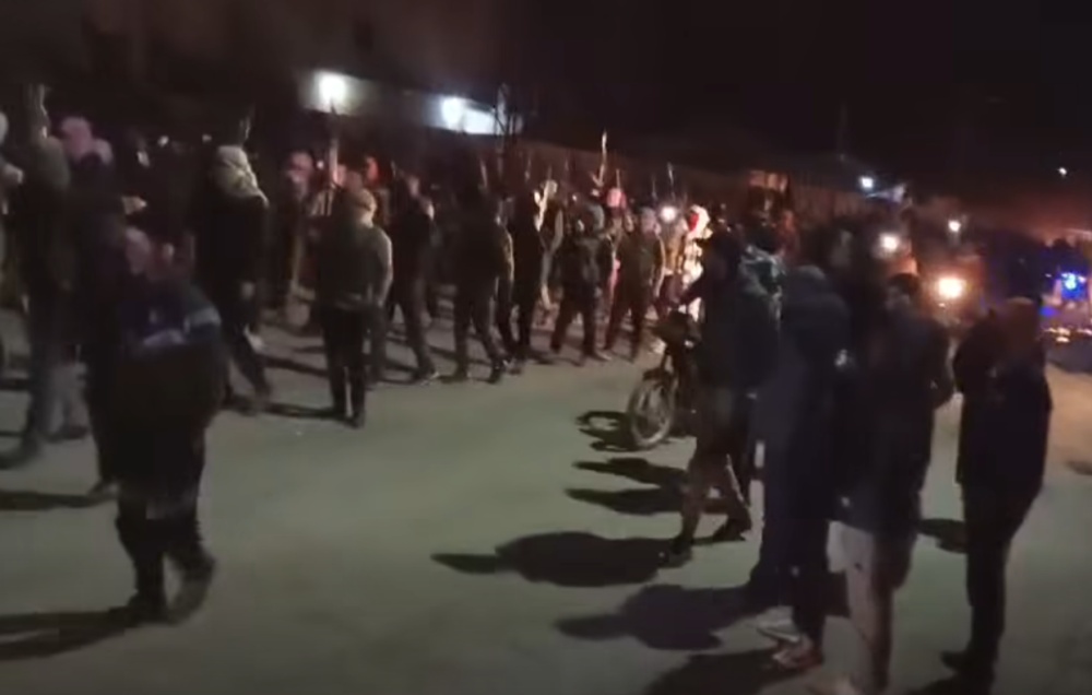 سوريا – توتر في ريف الحسكة.. استنفار عشائري في تل براك احتجاجاً على ممارسات قسد