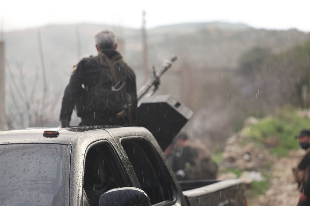 سوريا – الأمن الداخلي يقضي على قائد ميليشيا سرايا الجواد ويفكك أحد أبرز معاقلها بريف جبلة