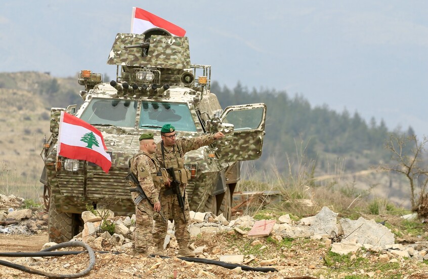 سوريا – الجيش اللبناني يعلن إغلاق المعابر غير الشرعية مع سوريا