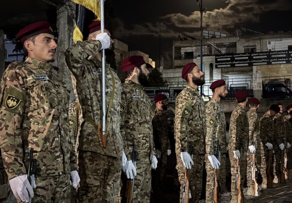 سوريا – بإدلب، يتم تشييع جثامين عدد من شهداء الجيش السوري