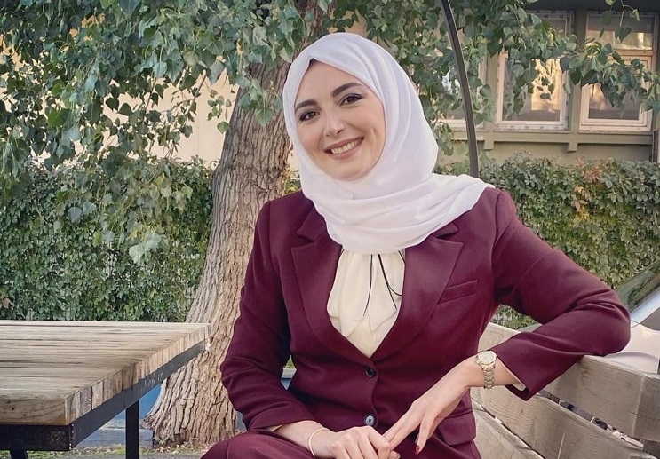 سوريا – الصحفية نور الهدى: تلفزيون سوريا تجاوز الإعلام البديل وشكل مكاناً راسخاً بين الجمهور