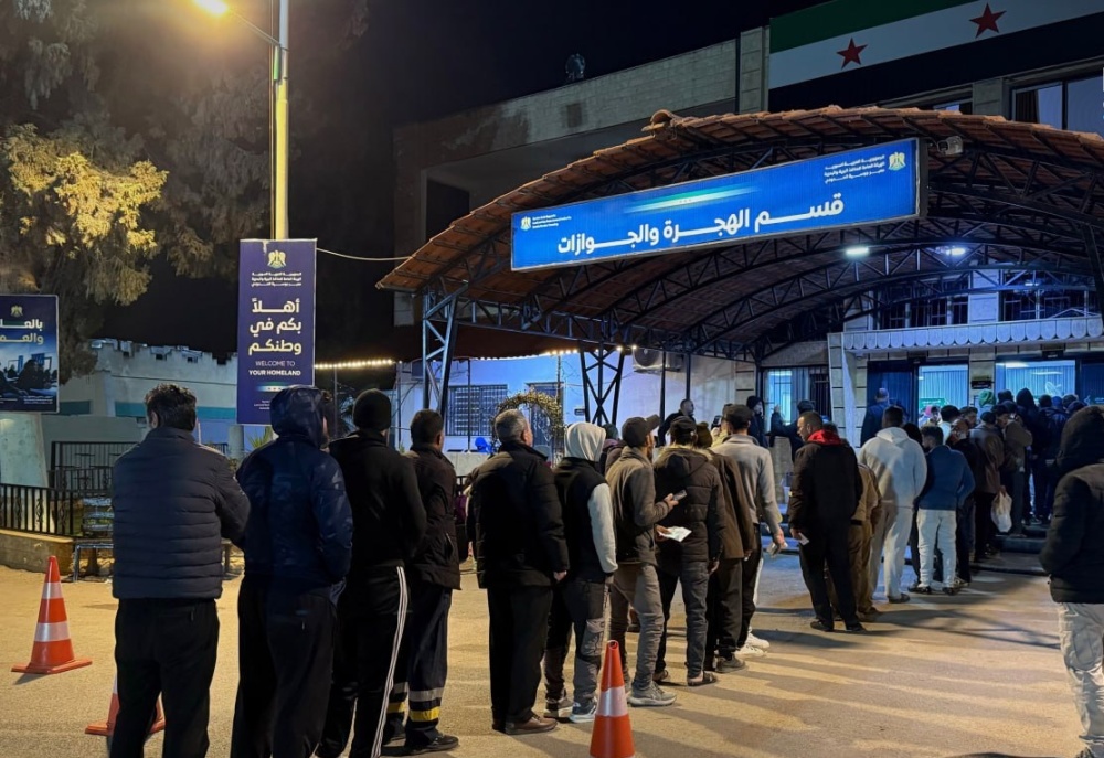 سوريا – وتزايدت حركة العائدين. ويمر عبر معبري جديدة يابوس وجوسيا نحو 11 ألف مسافر خلال يوم واحد