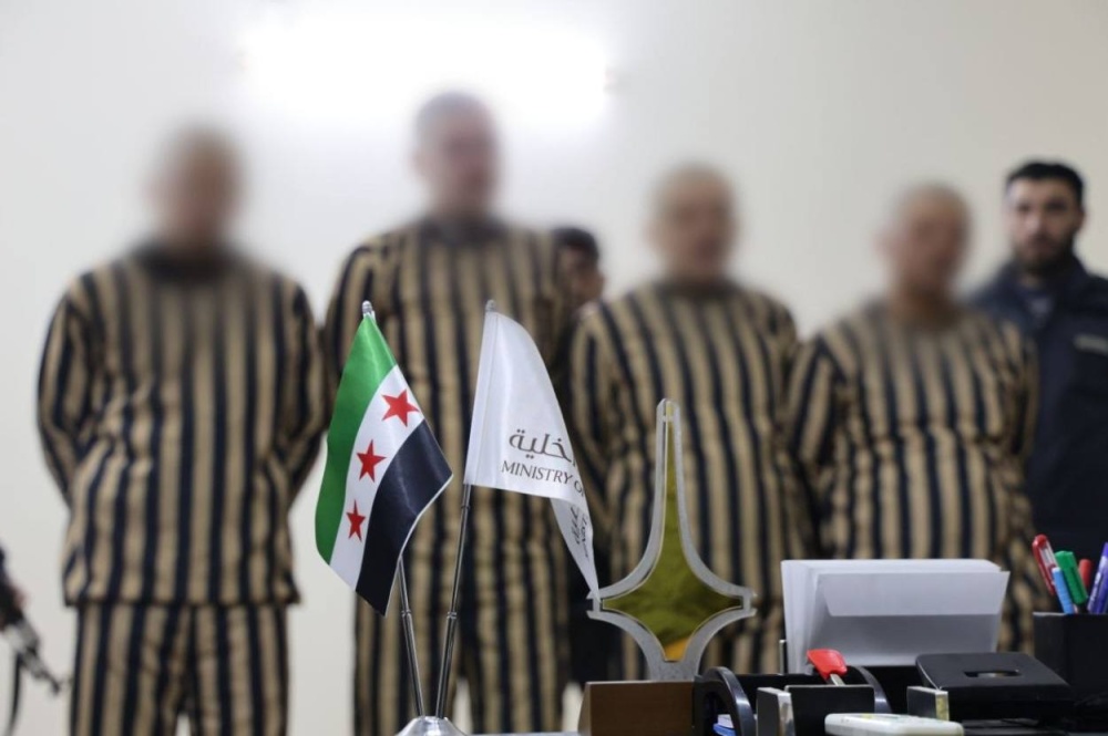 سوريا – إلقاء القبض على عصابة لسرقة المركبات في حمص واستعادة أربع سيارات مسروقة