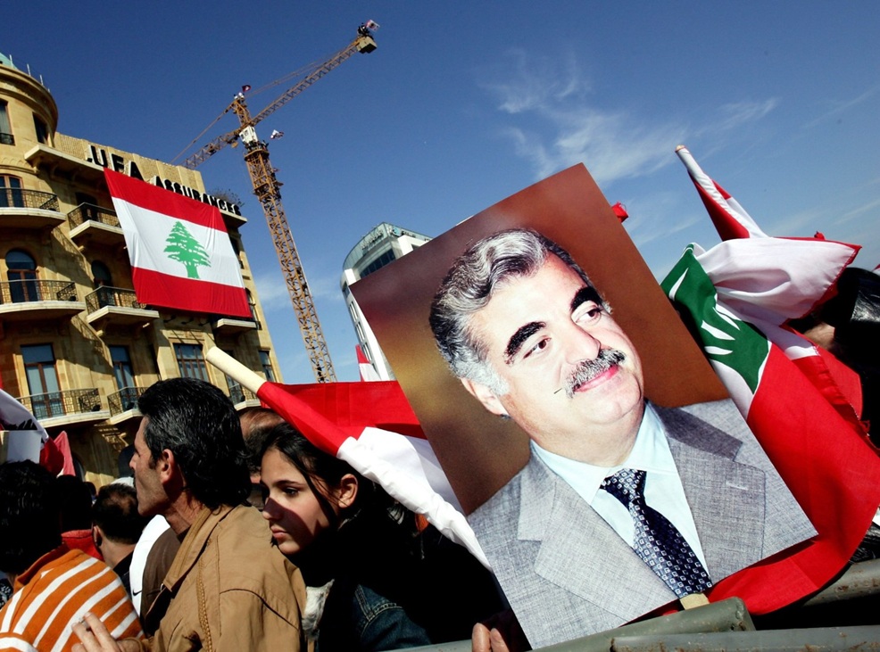 سوريا – وثائق مملوك مسربة: كيف قام مهندس مخابرات الأسد بالتضليل الدعائي في قضية الحريري؟