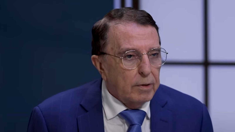 سوريا – وفاة وزير الثقافة السوري الأسبق رياض نعسان آغا