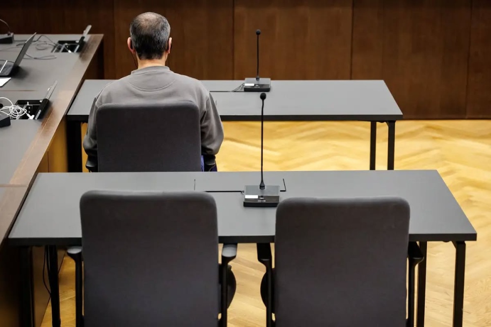 سوريا – الادعاء الألماني يطالب بالسجن المؤبد لسوري متهم بقتل ابن عمه خلال احتفالات عيد النوروز