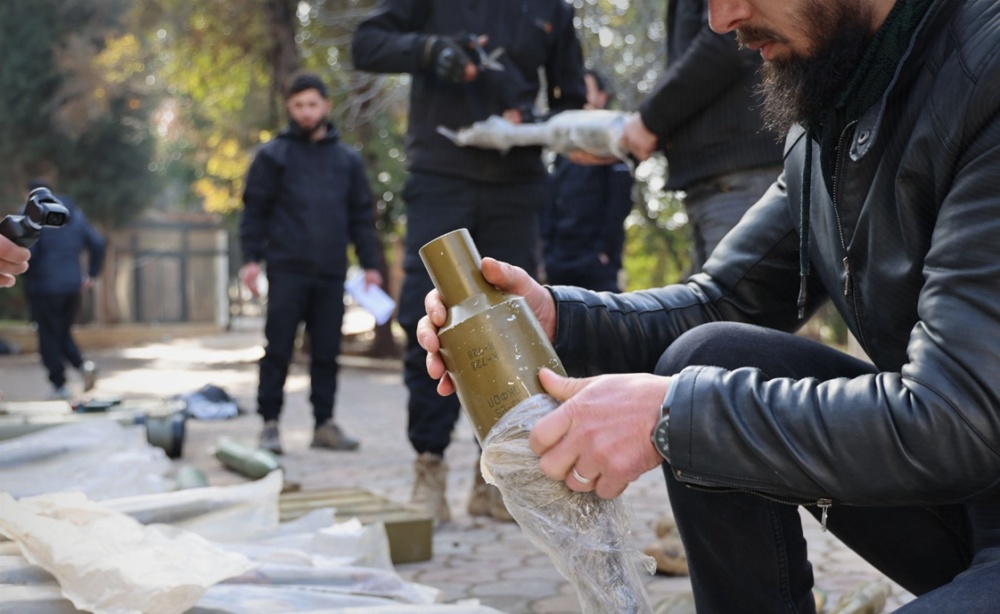 سوريا – إحباط تهريب شحنة صواريخ وأسلحة إلى لبنان عبر القصير