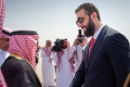 الرئيس الشرع يصل إلى الرياض للقاء ولي العهد السعودي