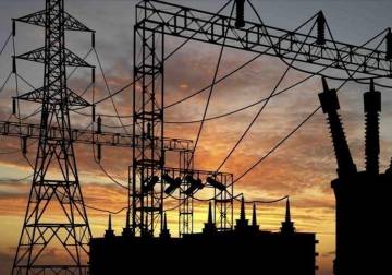 الكويت.. 7 خطوط كهرباء تخرج عن الخدمة إثر سقوط شظايا صاروخية