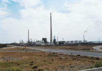 وثائق تكشف: فساد ضخم في مصفاة حمص بـ 300 مليار ليرة سورية وتهريب الوقود لصالح