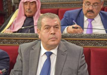 عاطف نداف: من المحافظات والحقائب الوزارية إلى قائمة الحجز الاحتياطي والأموال المجمدة
