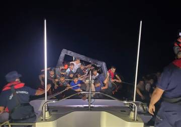 خفر السواحل التركي ينقذ 33 مهاجرا أعادتهم اليونان