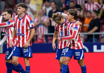 أتلتيكو مدريد يستهل مشواره في الليغا بثنائية متأخرة أمام ملقا