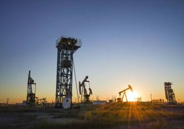 وزارة الطاقة تدعو العاملين في حقلي الرصافة وصفيان لاستئناف مهامهم