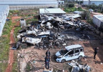 فاجعة في أنطاليا: وفاة أم سورية حامل وأطفالها الخمسة بحريق كرفان