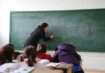 وزارة التربية تعتمد قائمة أولية لـ938 مدرسة لتدريس اللغة الكردية في سوريا
