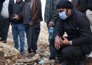 العثور على أربع مقابر جماعية شمال مدينة حمص