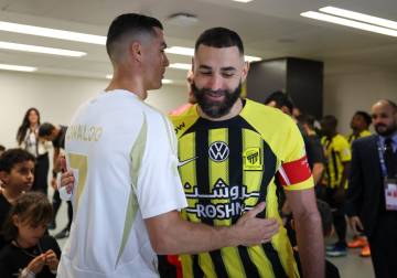 رونالدو وبنزيما مرشحان لجائزة أفضل لاعب بالدوري السعودي