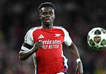 آرسنال يوقع عقدا طويل الأمد مع بوكايو ساكا