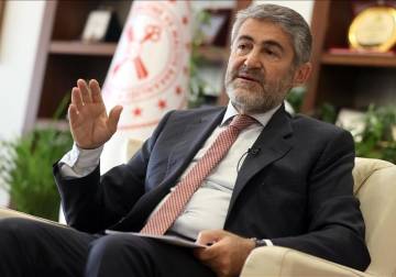 وزير تركي: لا داعي للقلق بشأن تحذيرات من عقوبات أمريكية