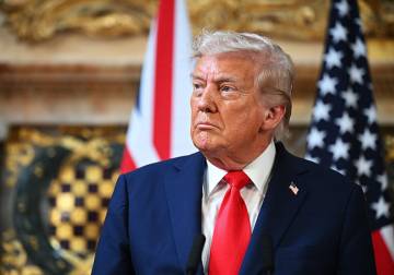 ترامب يعتزم دفع 2000 دولار لكل أمريكي