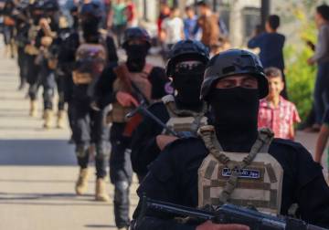 جهاز الأمن الداخلي ينظم عرضا عسكريا في ريف إدلب