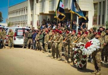 تشييع 5 عسكريين استشهدوا بانفجار مخلفات حربية في درعا