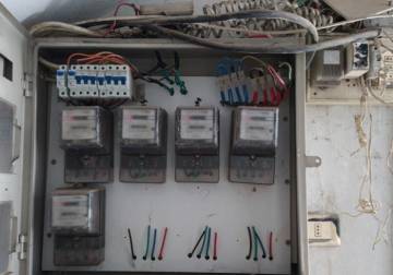 جباية بلا عدادات: كيف تحول نقص التجهيزات إلى باب جديد لزيادة إيرادات الكهرباء؟