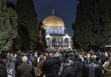 إعادة فتح الأقصى أمام المصلين بعد إغلاق إسرائيلي دام 41 يوما 