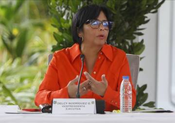 فنزويلا.. المحكمة العليا تكلف نائبة مادورو بتولي مهام الرئاسة مؤقتا