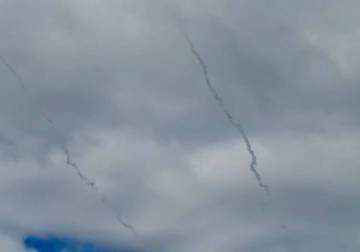 انفجارات واعتراضات صواريخ في 4 دول خليجية 