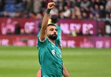 محمد صلاح يقود ليفربول للفوز على بيرنلي