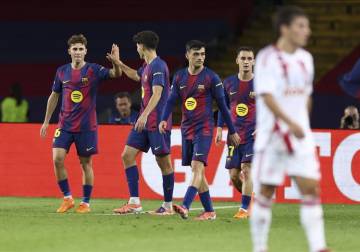 برشلونة يكتسح أولمبياكوس بسداسية في دوري أبطال أوروبا