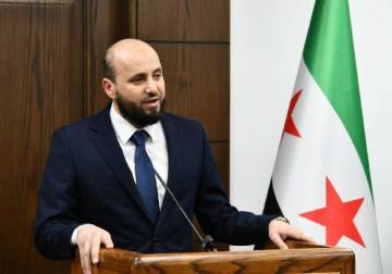 وزير الطاقة: نتابع التحقيق في مخالفات بعدد من حقول النفط بدير الزور