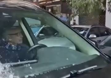 غضب في شوارع دمشق..  ماذا يفعل رجل أعمال خدم الأسد ودعم  قمع السوريين في دمشق؟