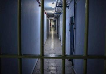 الكشف عن ضابطين متورطين في أحكام الإعدام الجماعية بعهد الأسد