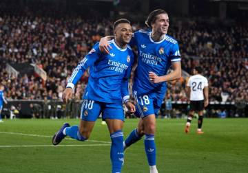 ريال مدريد يفوز على فالنسيا ويواصل ملاحقة برشلونة