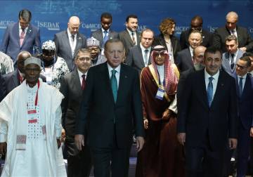 أردوغان يعلن إطلاق برنامج دعم لسوريا تحت مظلة 