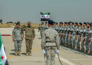 تخريج دفعة جديدة من صف الضباط في القوى الجوية بقاعدة خالد بن الوليد الجوية شرق حلب