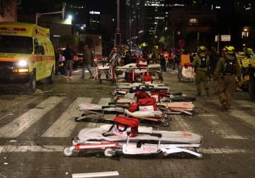 مقتل إسرائيلية جراء سقوط صاروخ إيراني وسط تل أبيب