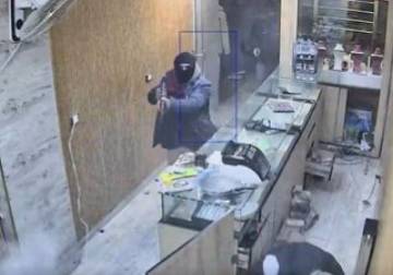 جريمة قتل تهز مدينة حلب: مقتل شقيقين في عملية سطو مسلح على محل لبيع الذهب